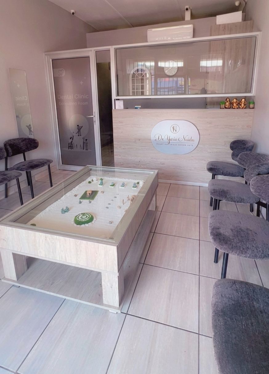Reception and waiting area at Dr Yavini's practice